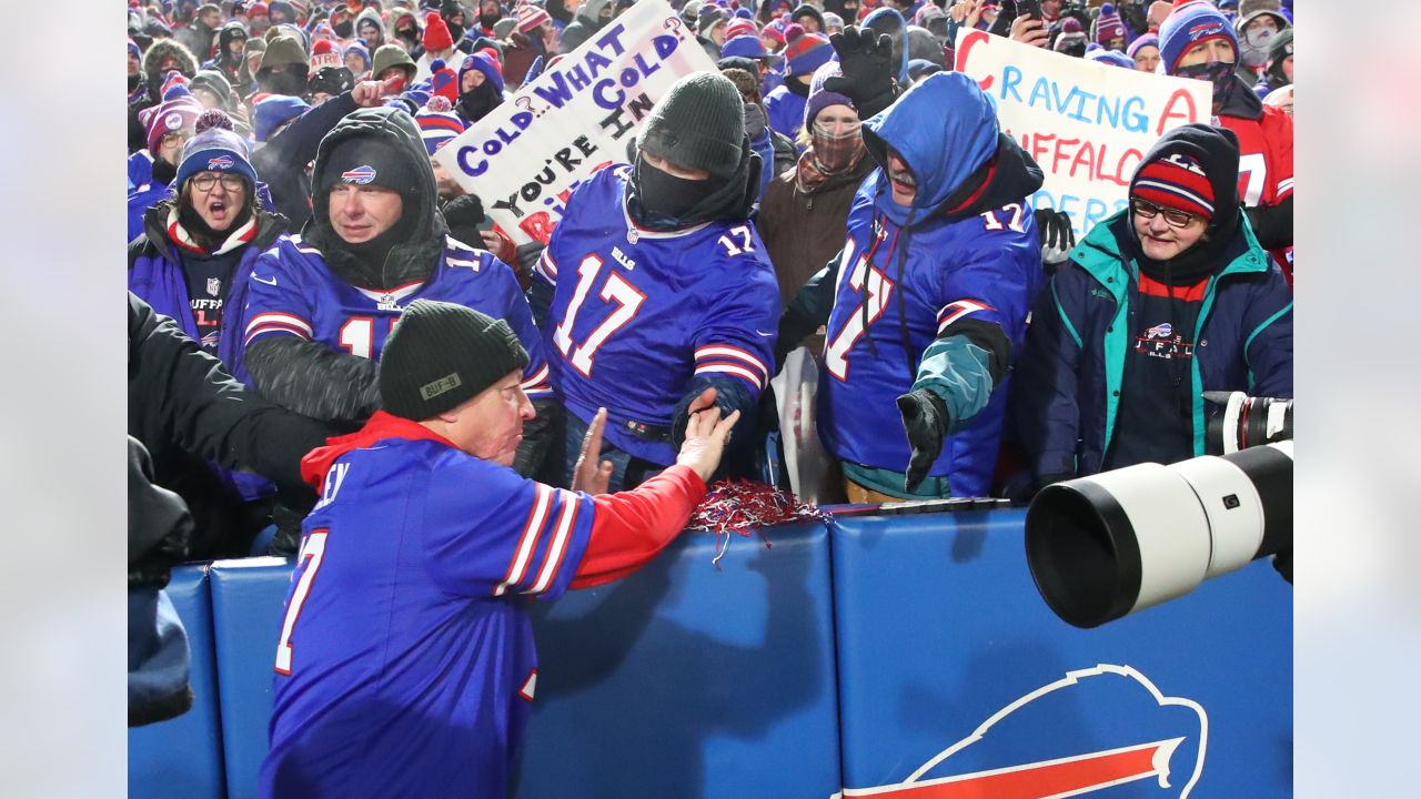 Josh Allen gearing up to lead Bills to first playoff win since mid-90's -  Casper, WY Oil City News