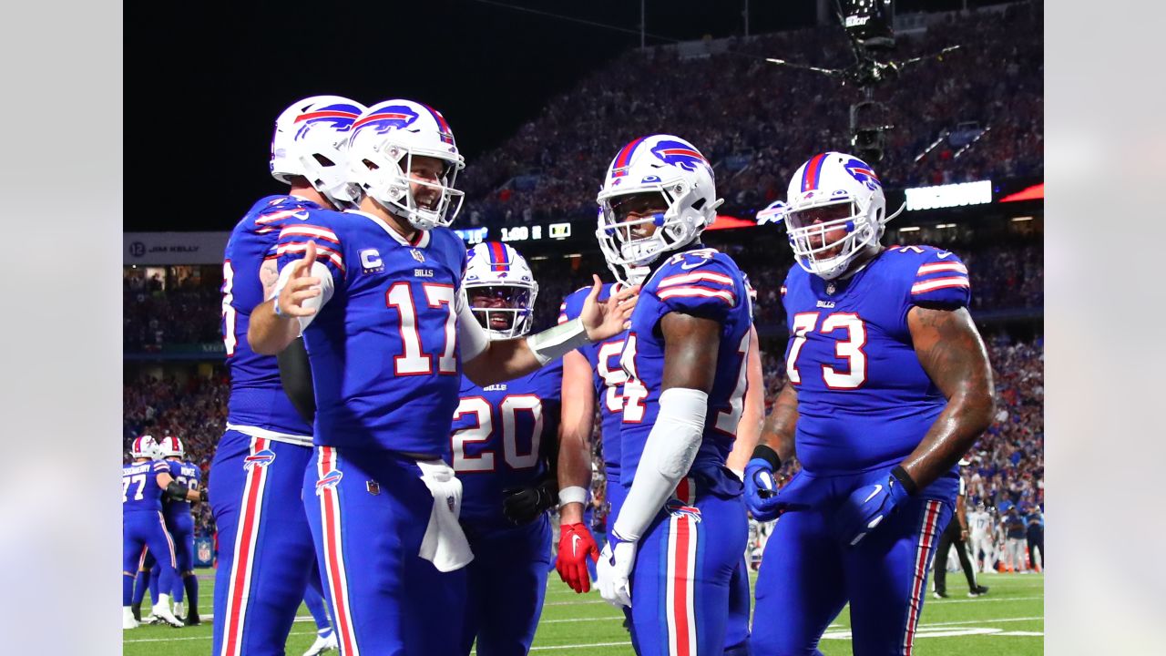 Social media reacts to Bills' thumping of Titans