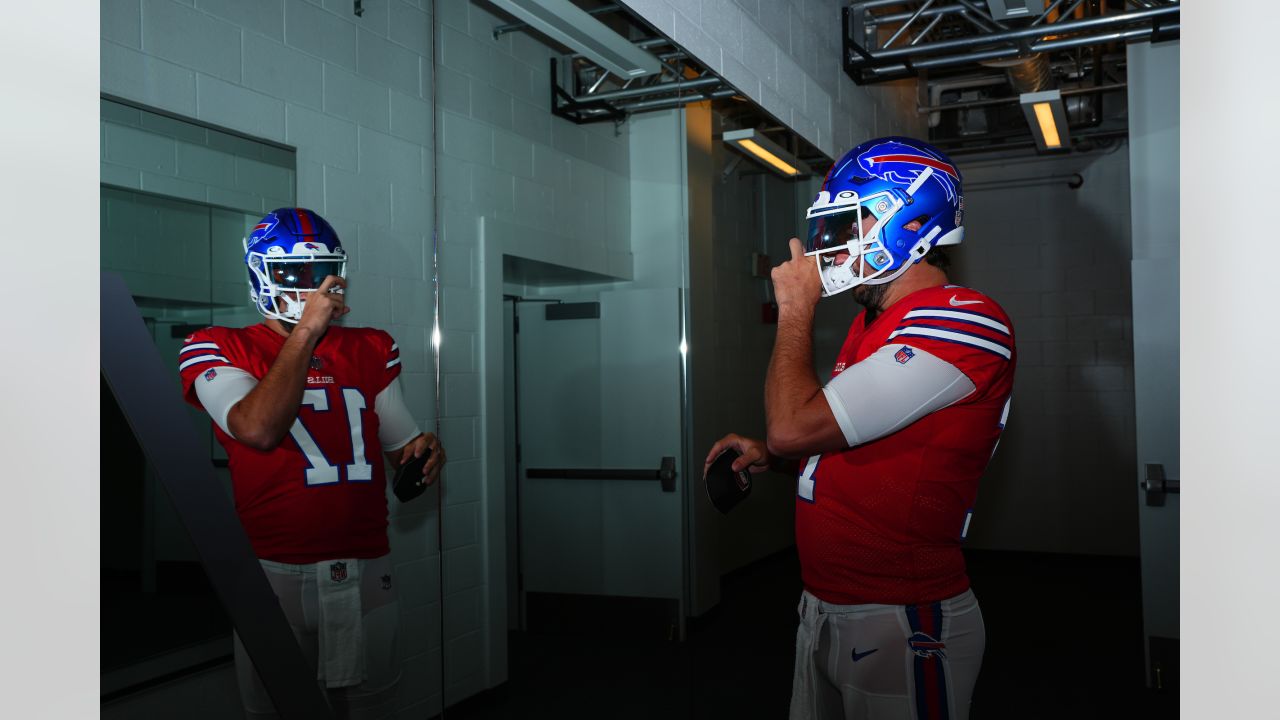 Josh rocking Blue Helmet and vision for Return of Red and Blue : r