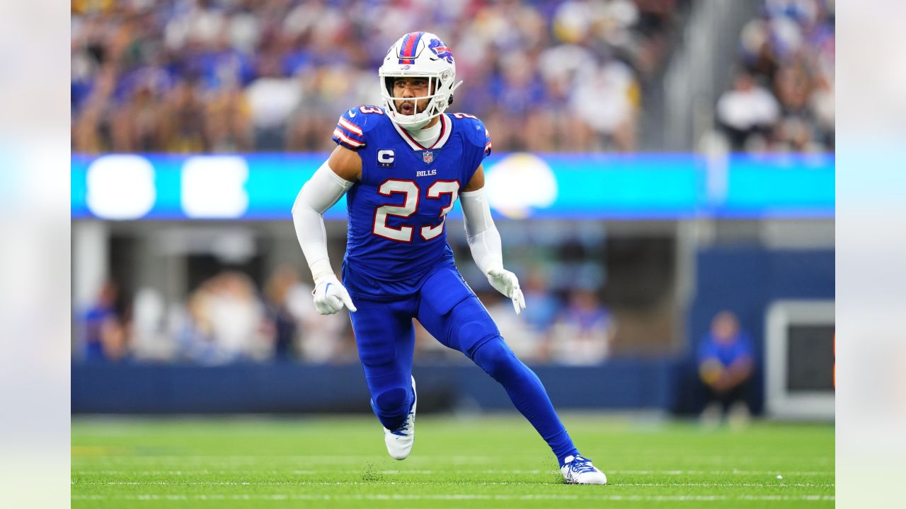 Josh Allen's heroic second half leads Bills over Rams 31-10