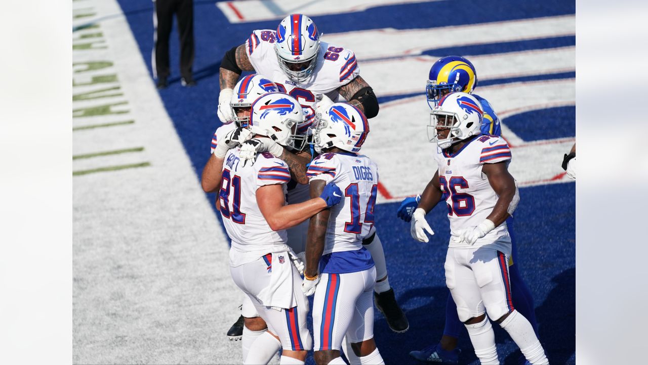 Bills rally to beat Rams 35-32 after blowing 25-point lead