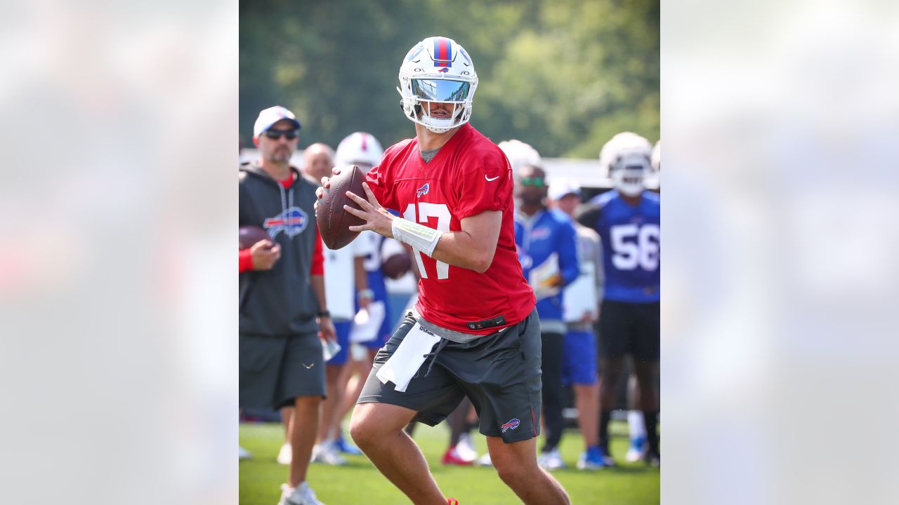 Buffalo Bills QB Josh Allen debating whether to get COVID-19 vaccine