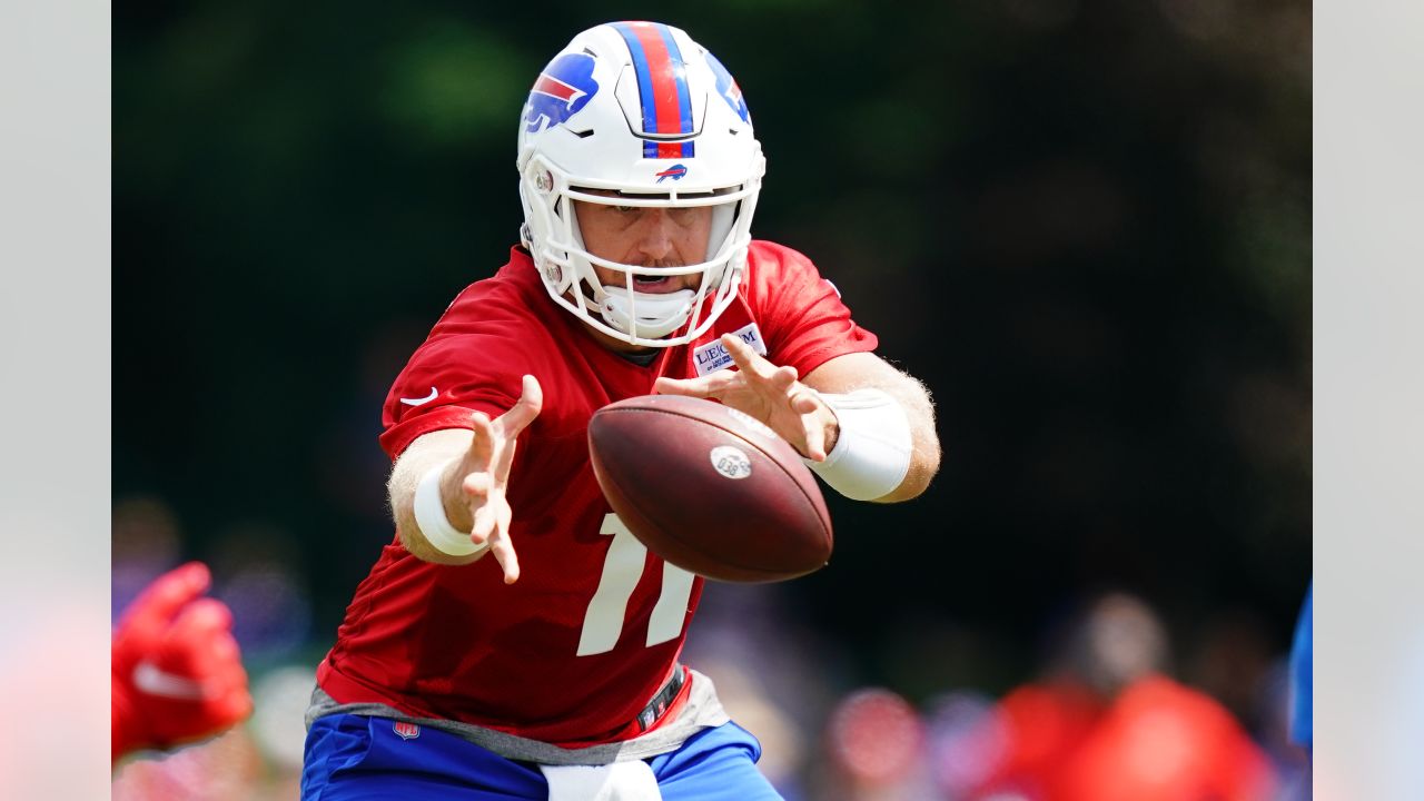 Reggie Gilliam of the Buffalo Bills runs the ball for a touchdown  Fotografía de noticias - Getty Images