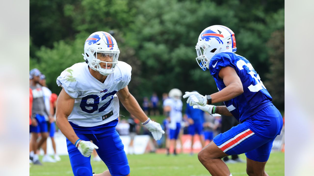 Buffalo Bills offensive lineman Tommy Doyle (72) warms up during practice  at the NFL football team's training camp in Pittsford, N.Y., Tuesday, Aug.  2, 2022. (AP Photo/Joshua Bessex Stock Photo - Alamy