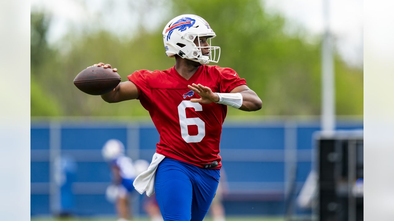 Kaiir Elam an eager student on Bills' first day of rookie minicamp