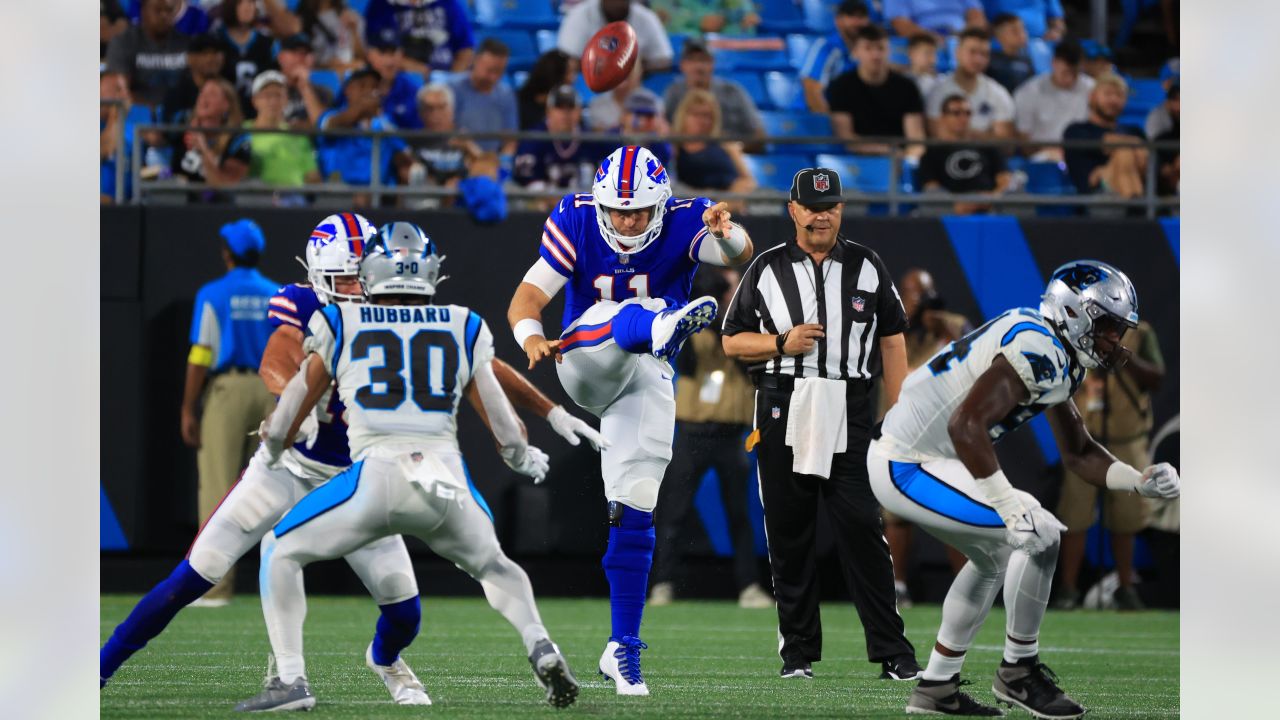 Charlotte, North Carolina, USA. 16th Aug, 2019. Carolina Panthers running  back Christian McCaffrey (22) before the preseason NFL football game  between the Buffalo Bills and the Carolina Panthers on Friday August 16