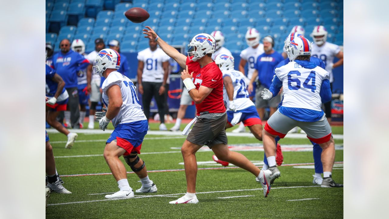 Buffalo Bills wide receiver Bryan Thompson (89) runs a drill during an NFL  football Mandatory Minicamp practice in Orchard Park, N.Y., Tuesday June  13, 2023. (AP Photo/Jeffrey T. Barnes Stock Photo - Alamy