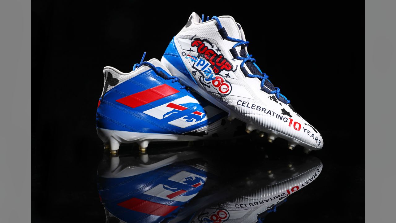 Josh Harrison wore cleats autographed by Little Leaguers for the
