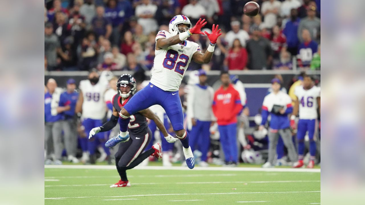 January 4, 2020: Buffalo Bills strong safety Kurt Coleman (28) enters the  field prior to an NFL football playoff game between the Buffalo Bills and  the Houston Texans at NRG Stadium in