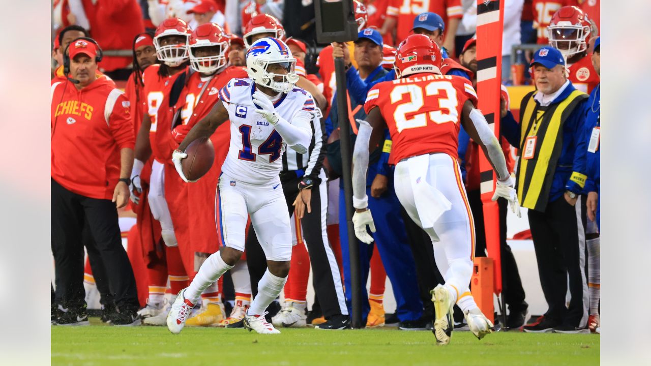 Josh Allen leads game-winning drive, Bills defense seals epic 24-20 win  over Chiefs with INT