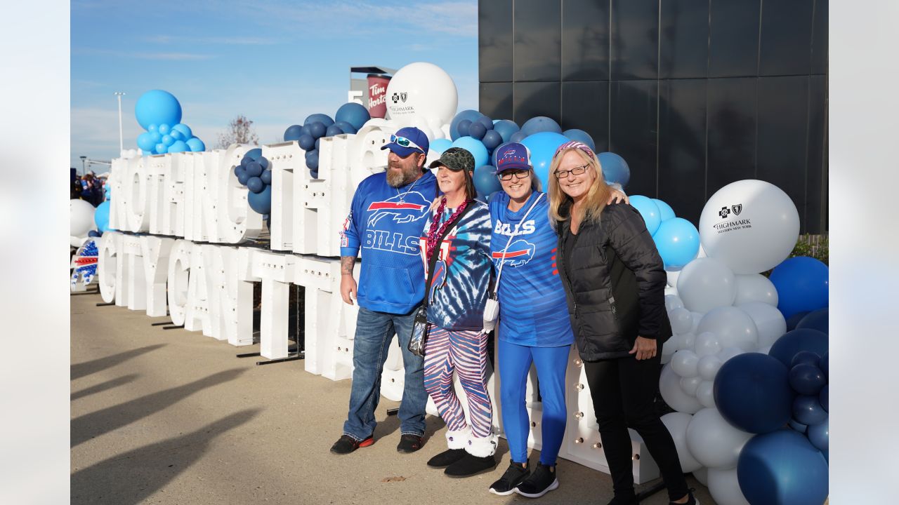 A picture I took hours after a Buffalo Bills tailgate party : r/buffalobills