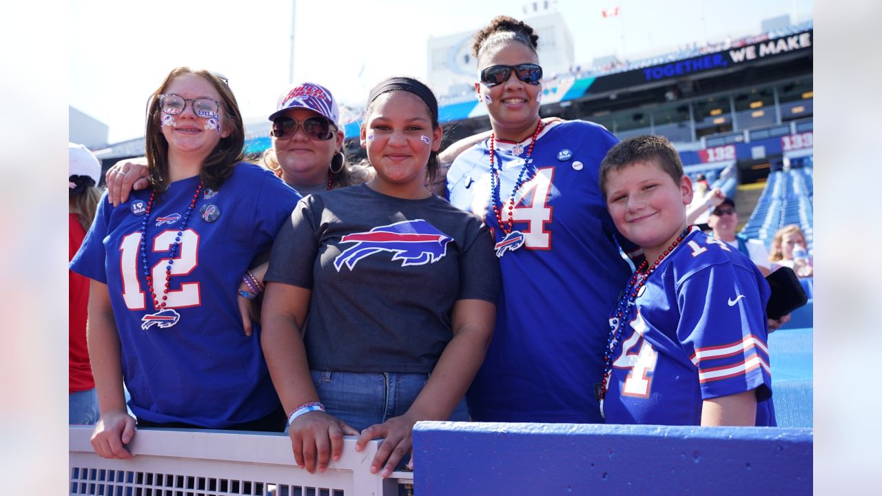 Fans tailgate for the first Broncos preseason game of 2022 