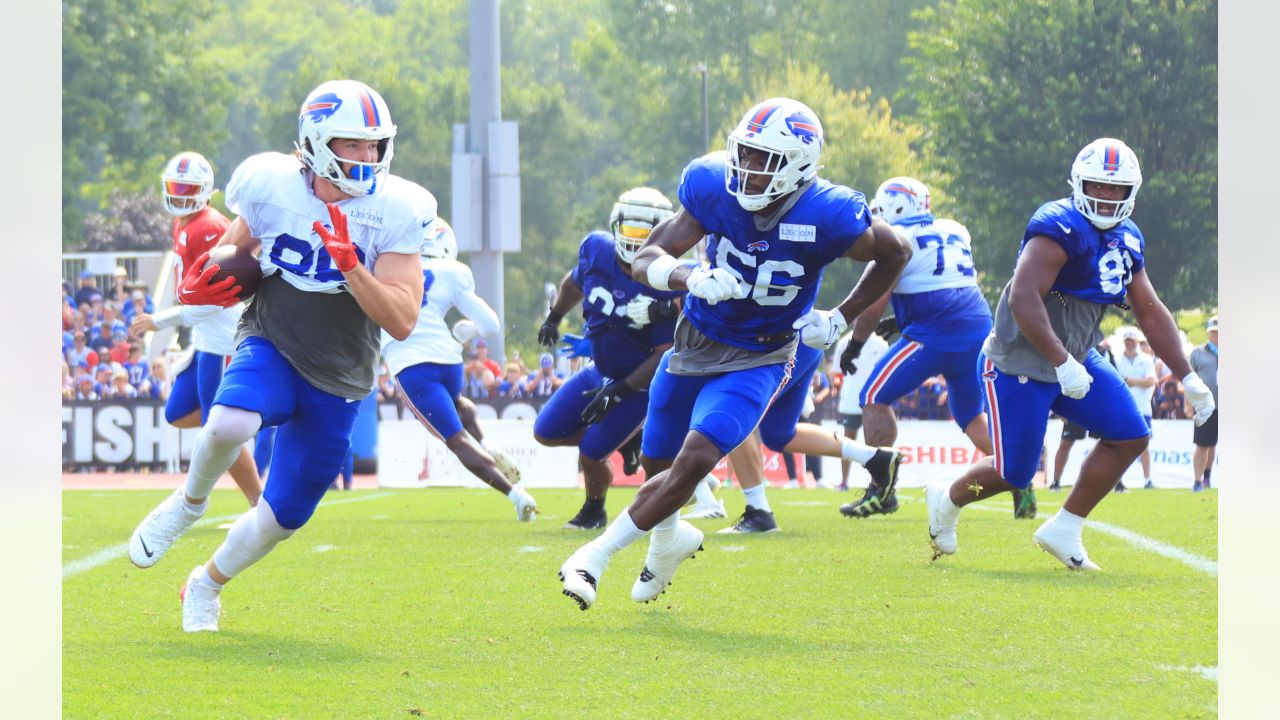 Buffalo Bills tight end Quintin Morris (85) takes the field for practice at  NFL football training camp in Orchard Park, N.Y., on Saturday, July 31,  2021. (AP Photo/Joshua Bessex Stock Photo - Alamy