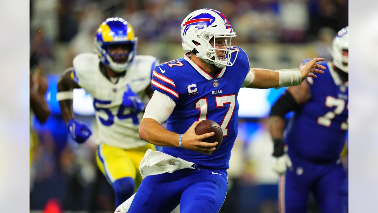 Josh Allen's heroic second half leads Bills over Rams 31-10