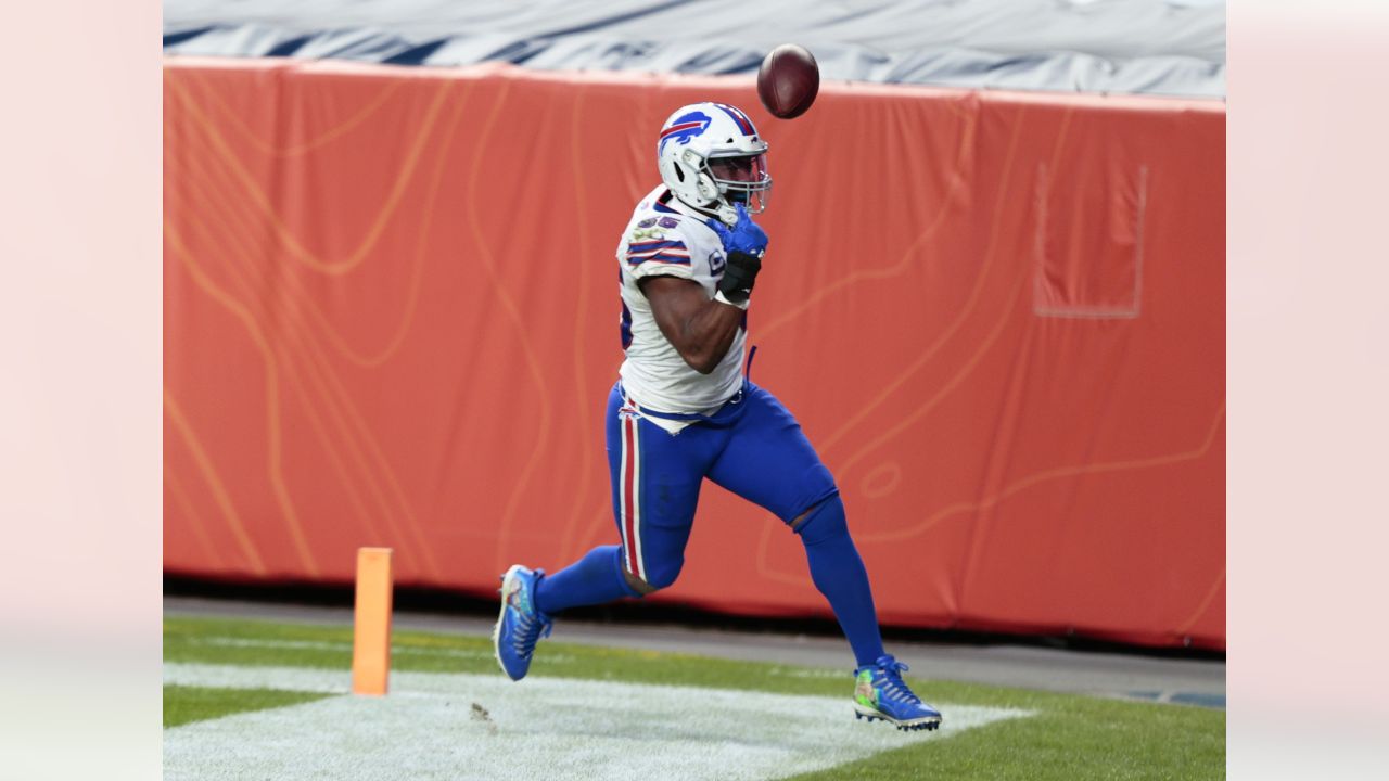 Bills beat Broncos 48-19 for first AFC East crown since 1995