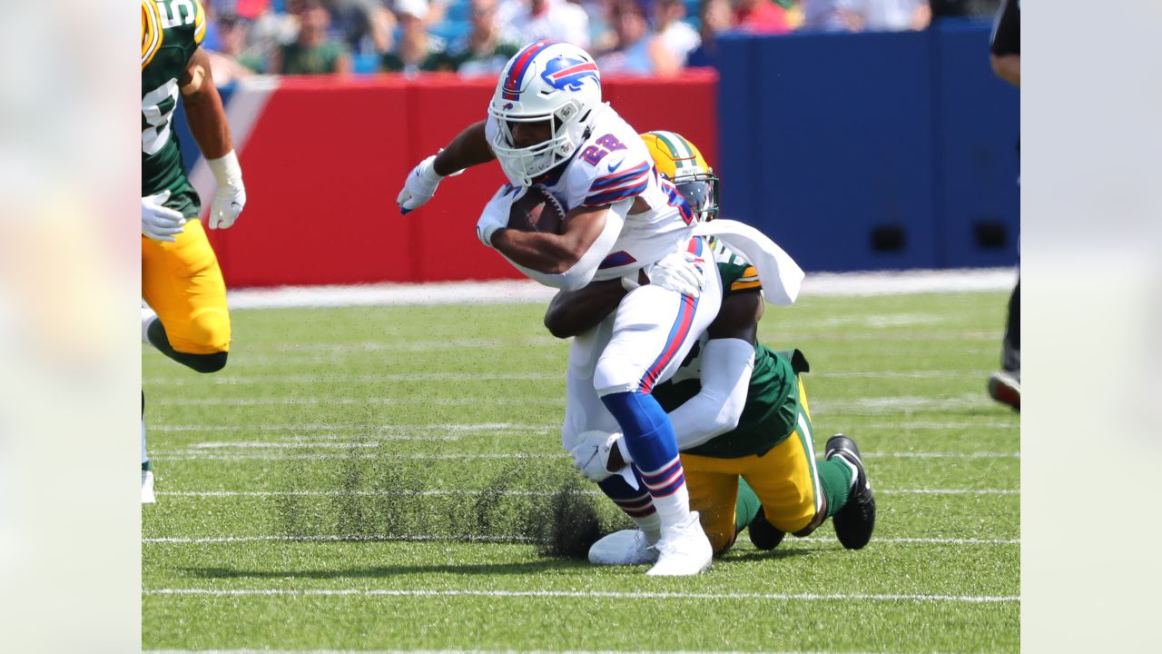 Bills relieve logjam at DE, trade Darryl Johnson to Panthers