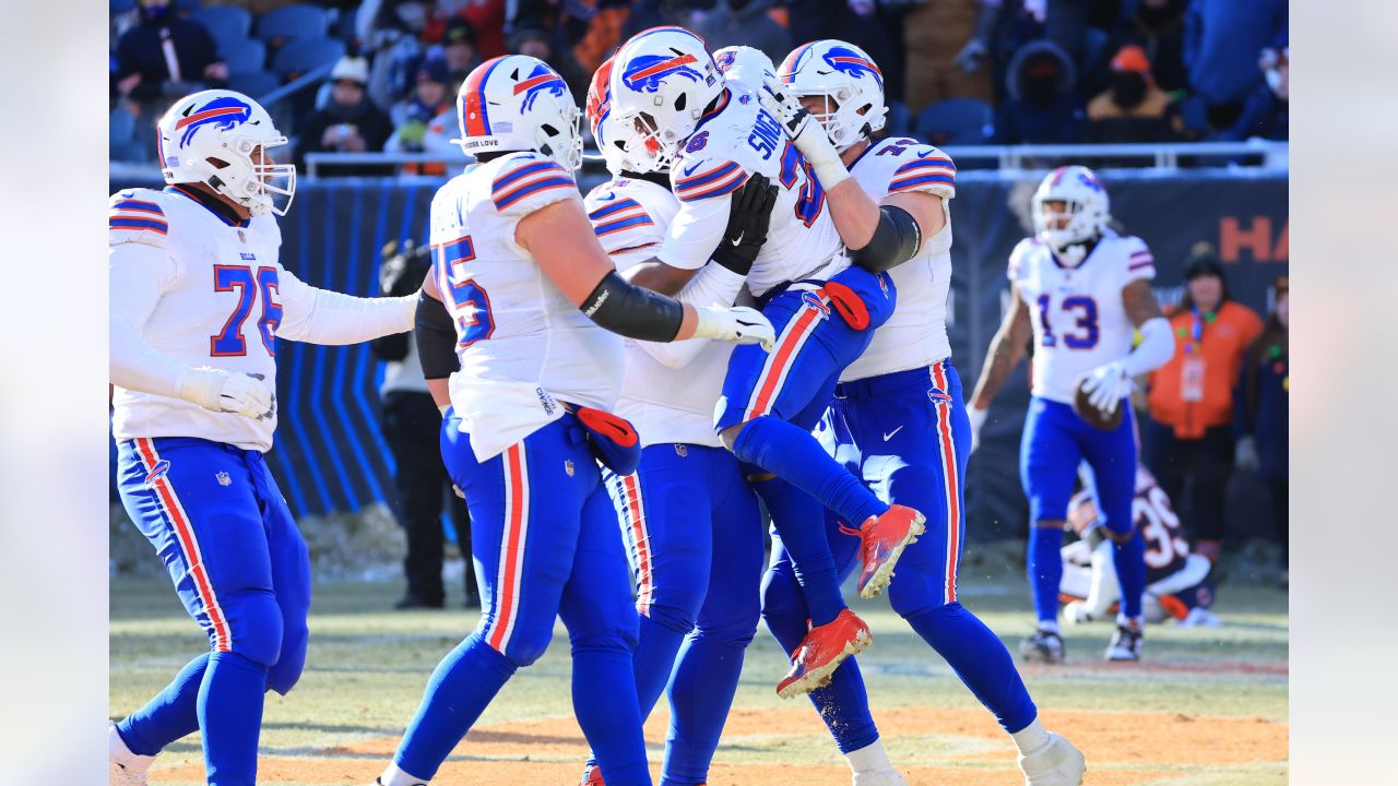 Bills defeat Bears, win AFC East title