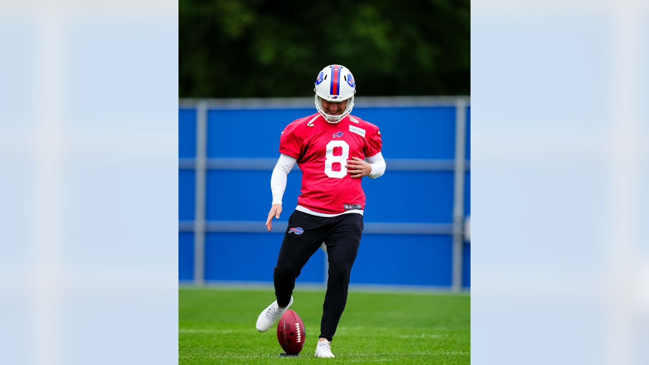 Buffalo Bills' Josh Allen, Stefon Diggs Among 8 Team Captains for 2023 -  Sports Illustrated Buffalo Bills News, Analysis and More