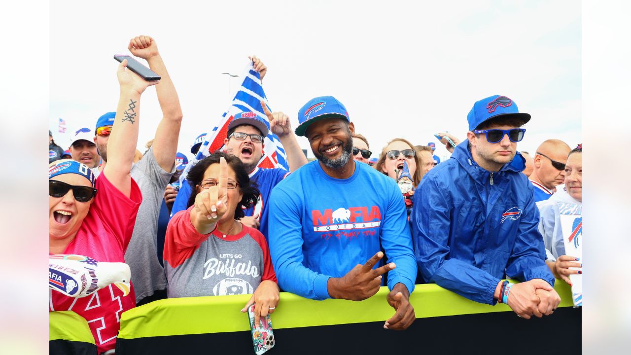 Thousands of Bills Fans Invaded South Beach this Weekend