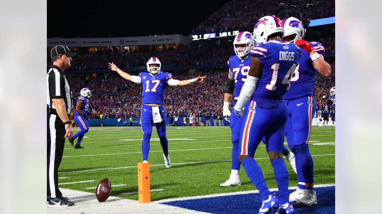 Bills blowout Titans 41-7 on MNF behind career nights from Josh Allen and  Stefon Diggs