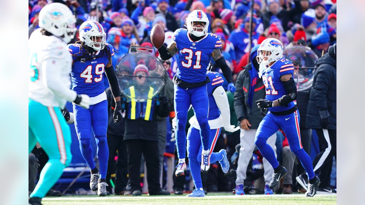 Dolphins vs. Bills final score, results: Buffalo hangs on in  turnover-filled game, advances to divisional round