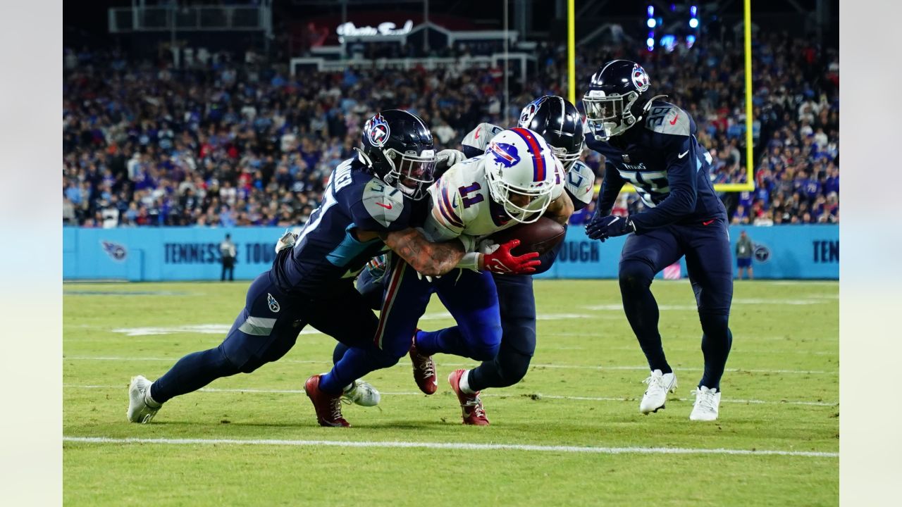 Titans stun the Buffalo Bills 34-31 on Monday Night Football