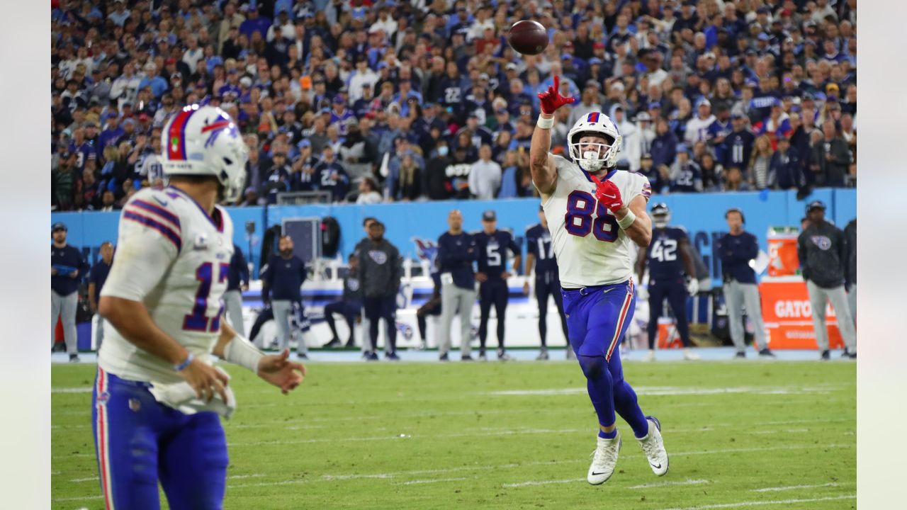 Bills vs. Titans score: Josh Allen, Buffalo make statement in blowout win  over Tennessee in prime time 