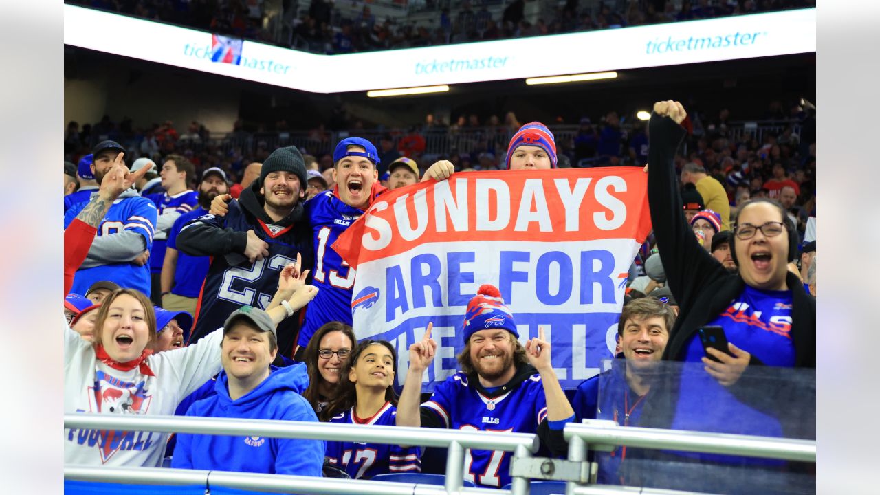 Sundays are for The Bills, Buffalo Football Fans Graphic T-Shirt