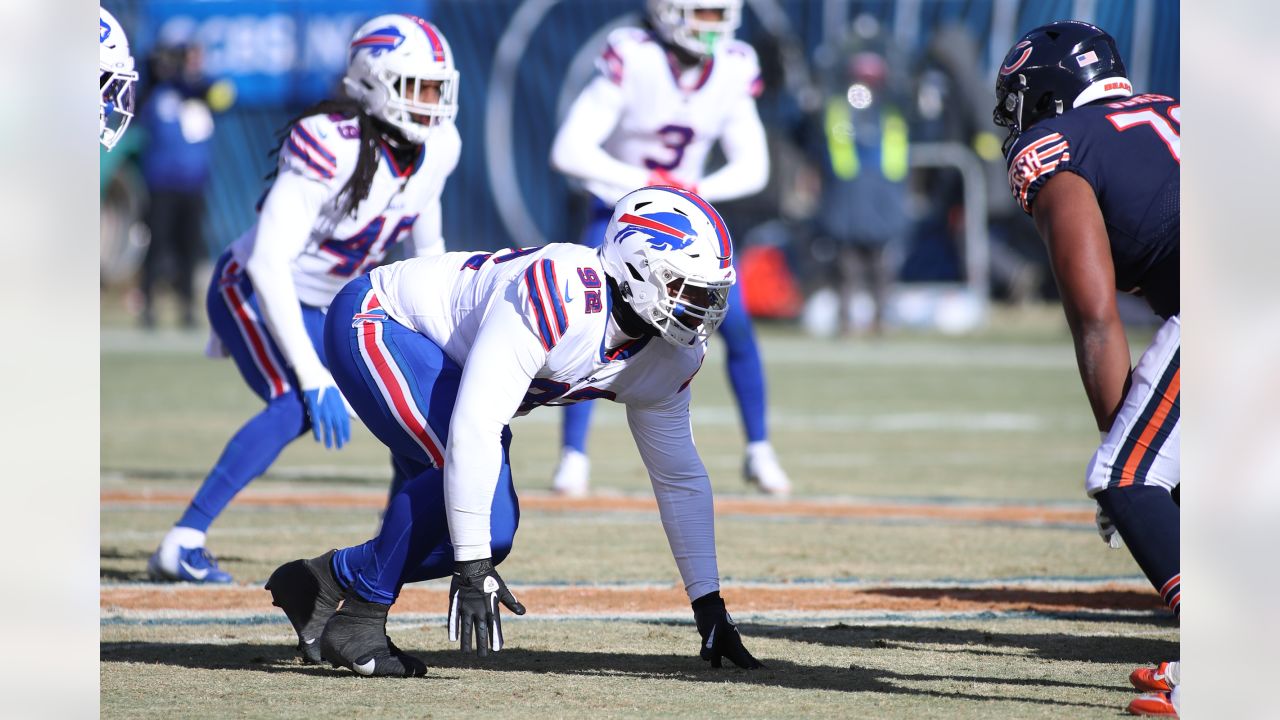 Bills use ground game to clinch AFC East in dominant win over Bears