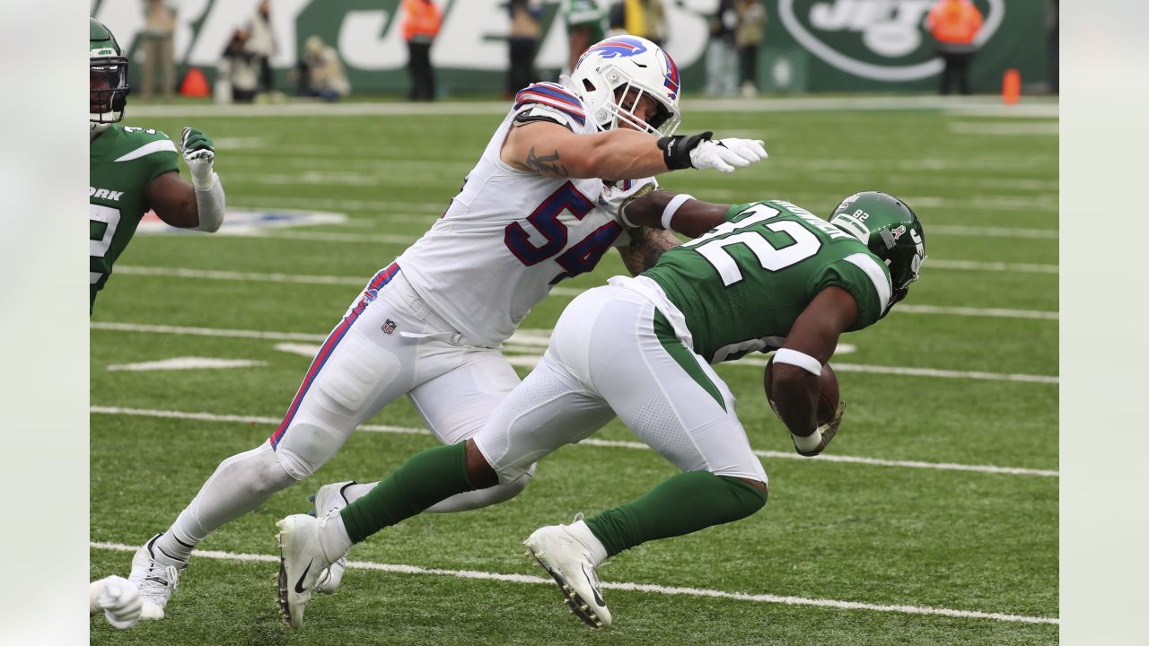 East Rutherford, New Jersey, USA. 11th Nov, 2018. Buffalo Bills offensive  tackle Dion Dawkins (73) during a NFL game between the Buffalo Bills and  the New York Jets at MetLife Stadium in