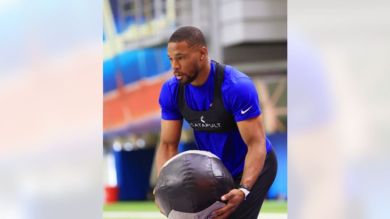 Damar Hamlin takes another step in comeback as he puts on pads at Buffalo  Bills practice - WSVN 7News, Miami News, Weather, Sports