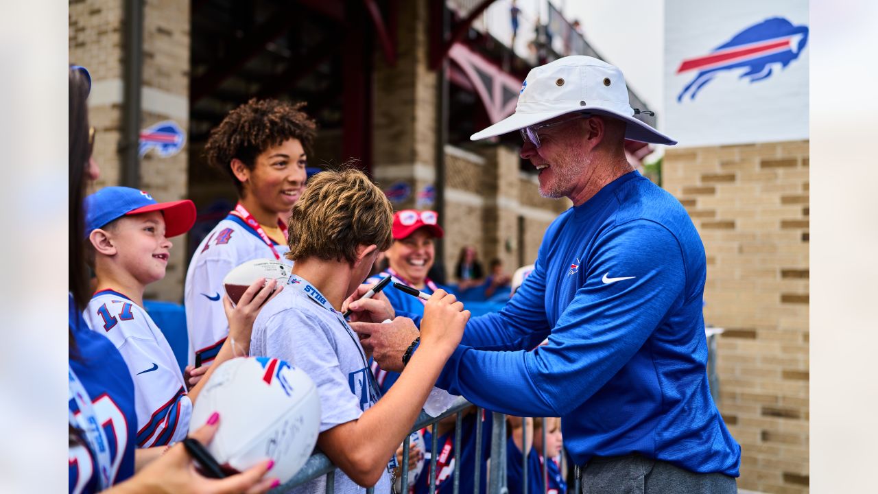 Josh Allen comes in defense of Stefon Diggs after Bills WR raises  uncertainty around his future - “I fu**ing love him”