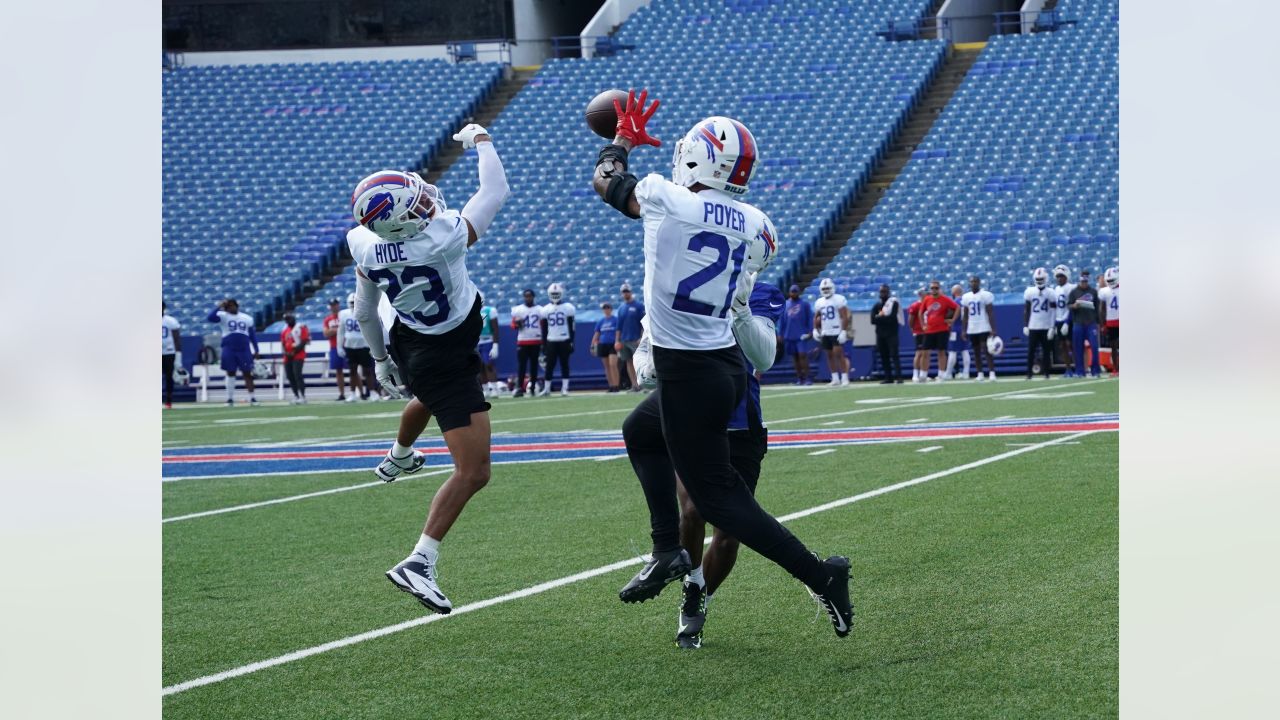 Oliver, Settle miss practice as Bills prepare to face Titans