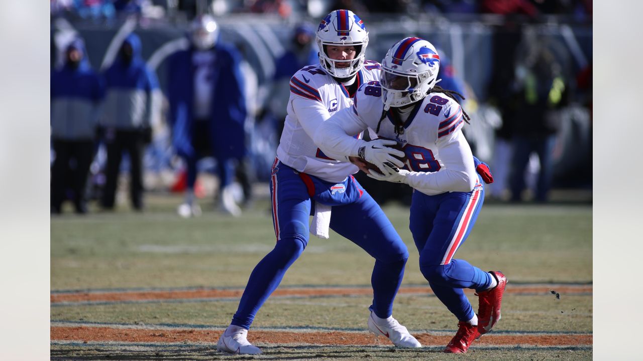 Bills use potent running attack to put away Bears on Christmas Eve