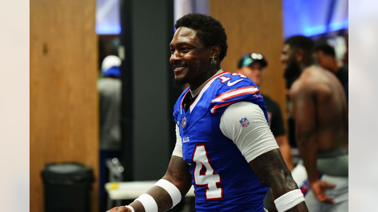 Bills' Josh Allen, Stefon Diggs dominate Dolphins to hand Miami first loss  of season - The Athletic