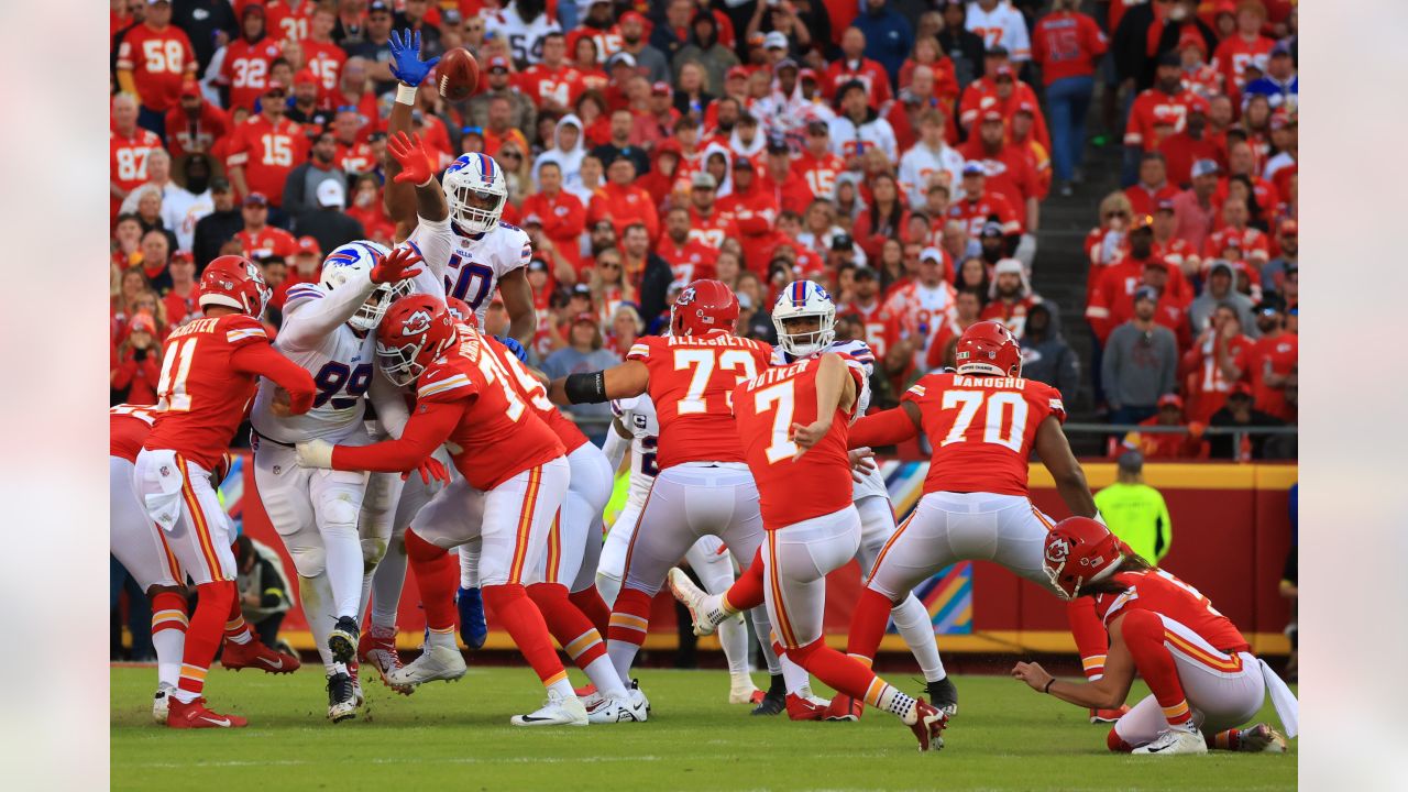 Josh Allen leads game-winning drive, Bills defense seals epic 24-20 win  over Chiefs with INT