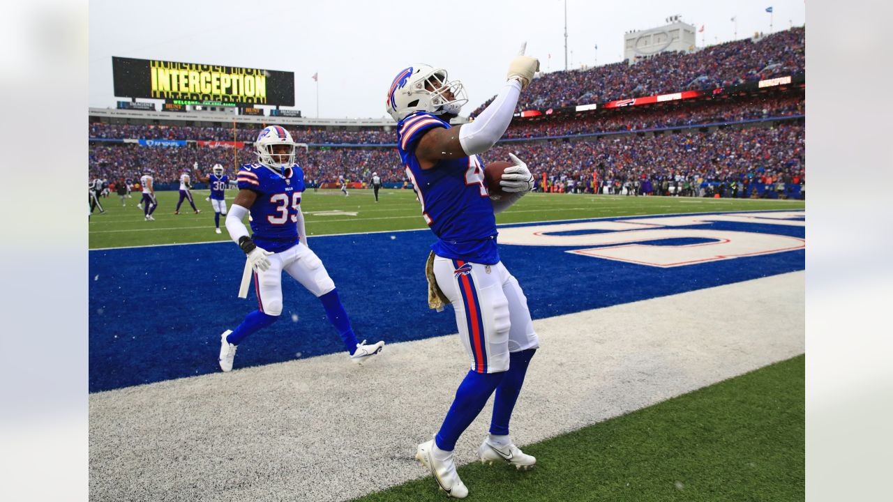 Vikings outlast Bills in overtime in wildest NFL game of 2022