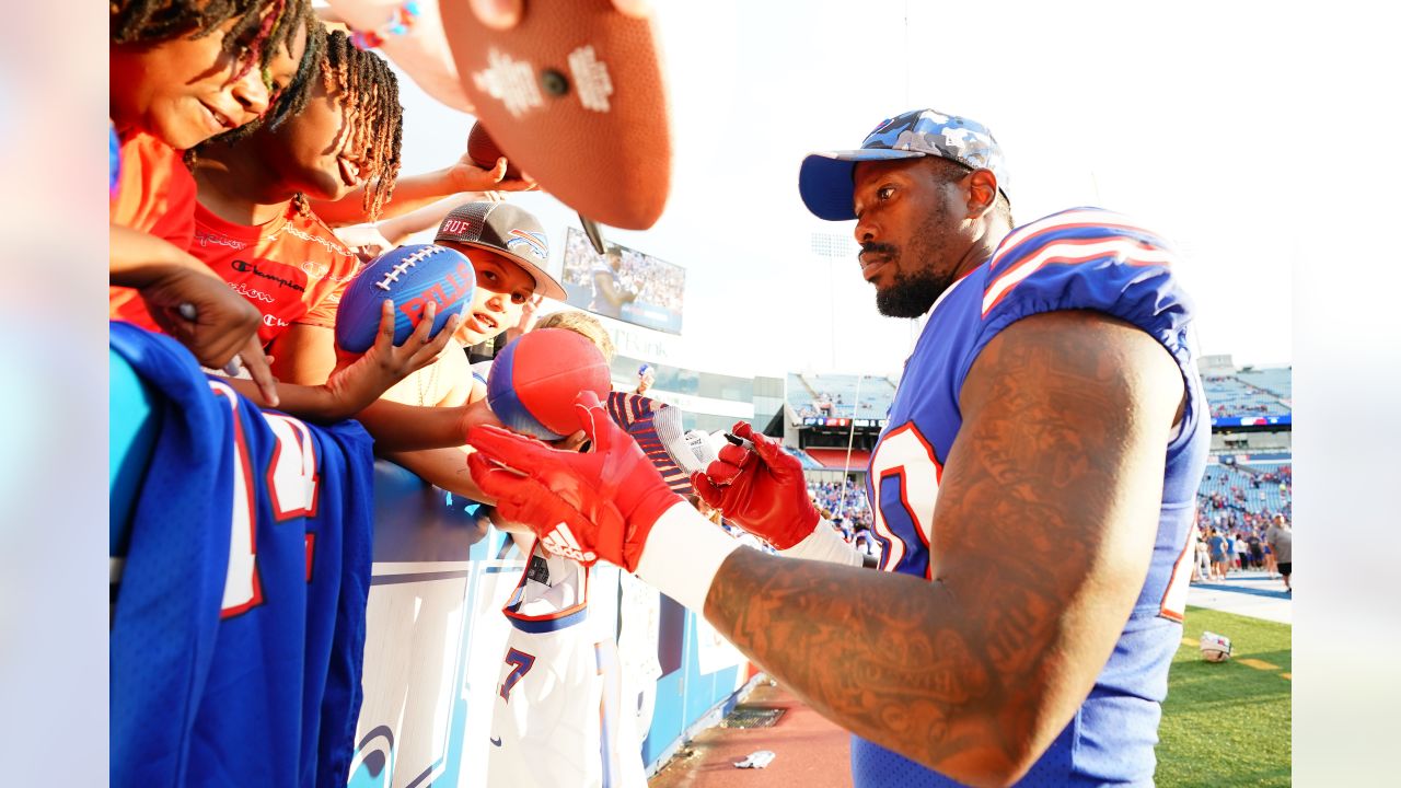 Bills fans travel near and far to watch team in Return of Blue & Red - BVM  Sports