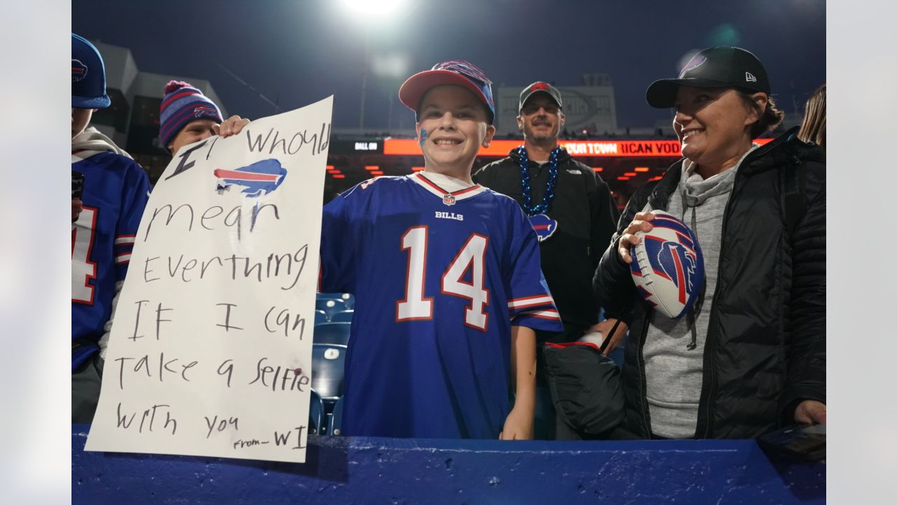 Bills shine in 10-point primetime victory