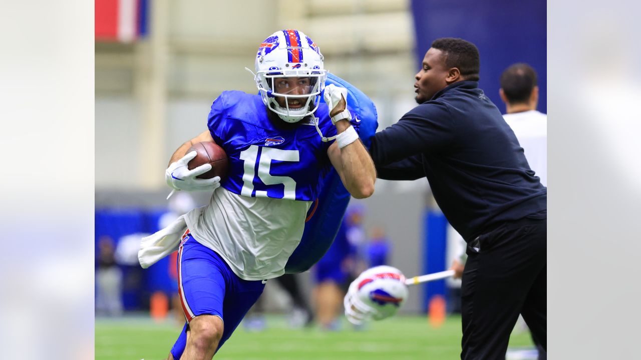 Buffalo Bills - We've placed OL Spencer Brown on the Reserve/Covid-19 list.  WR Jake Kumerow has been activated from the Reserve/Covid-19 list:  bufbills.co/3qQ4kWO