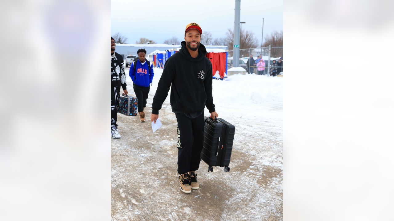 Exclusive Look How Bills Mafia Dug Out Of Snow To Play In Detroit