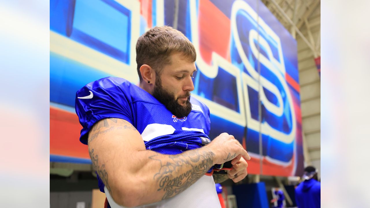 Buffalo Bills - We've placed OL Spencer Brown on the Reserve/Covid-19 list.  WR Jake Kumerow has been activated from the Reserve/Covid-19 list:  bufbills.co/3qQ4kWO