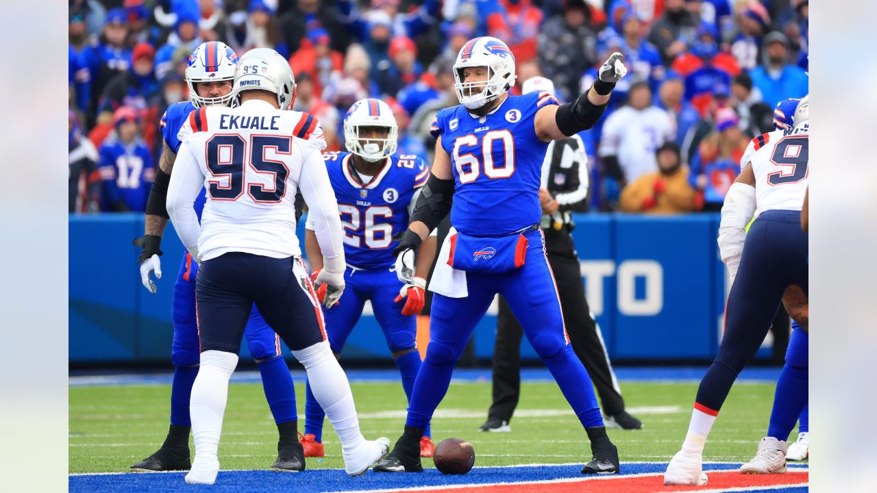 Bills outlast spirited Dolphins to advance to Divisional Round