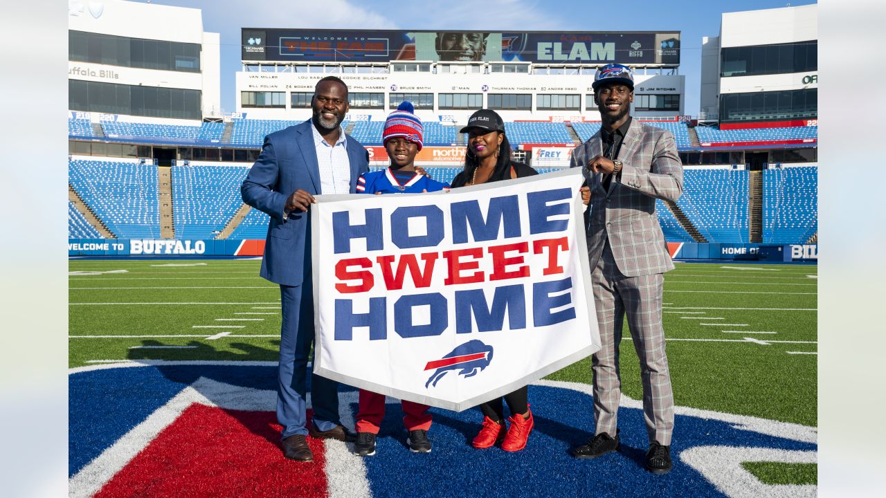 Elam arrives at One Bills Drive