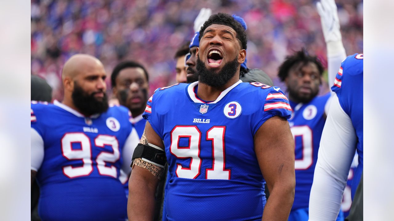 Buffalo Bills' Damar Hamlin named finalist for community award from NFL  players' union