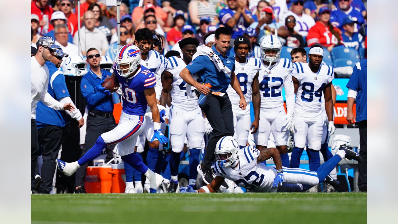 FIVE TAKEAWAYS: Bills storm back against Colts in preseason opener;  Rookies, Hodgins, Barkley perform well, Keenum struggles, Sports