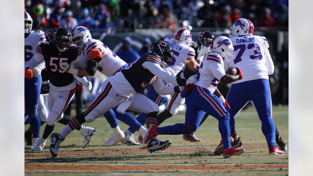 Bills use ground game to clinch AFC East in dominant win over Bears