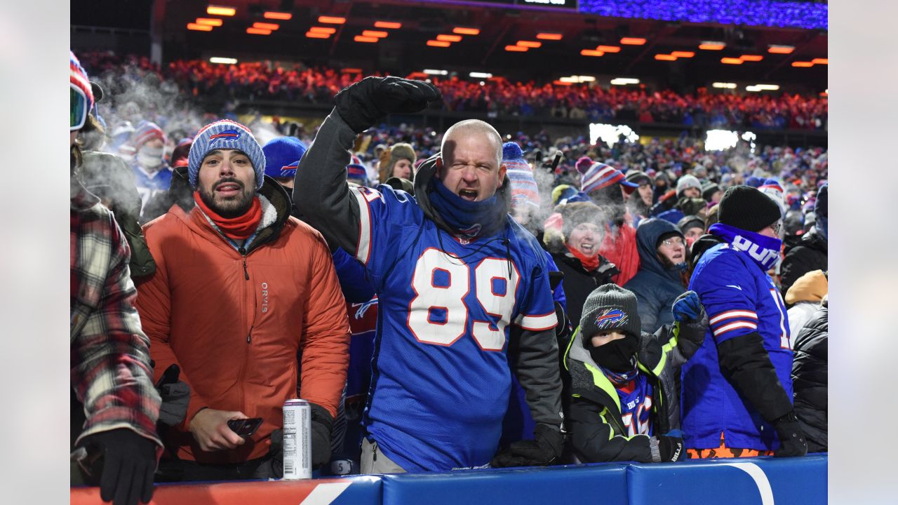 Josh Allen puts on an absolute clinic in blowout Wild Card win over  Patriots