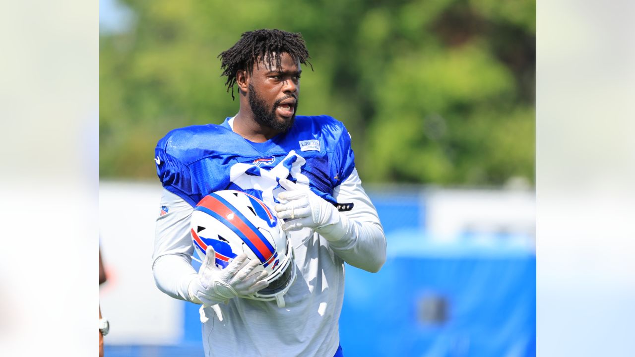 How South Carolina native Shaq Lawson is a role model for children around  the country