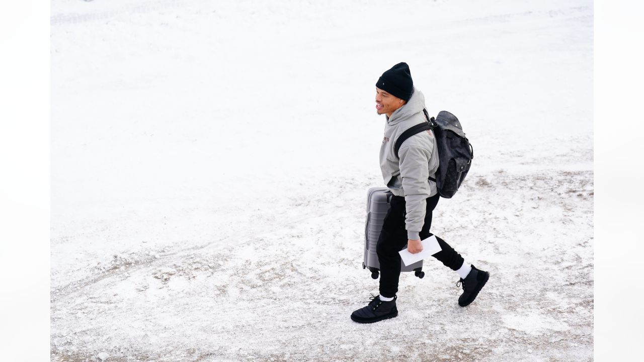 Inside stories of the Bills' travel through the snowstorm - Sports  Illustrated